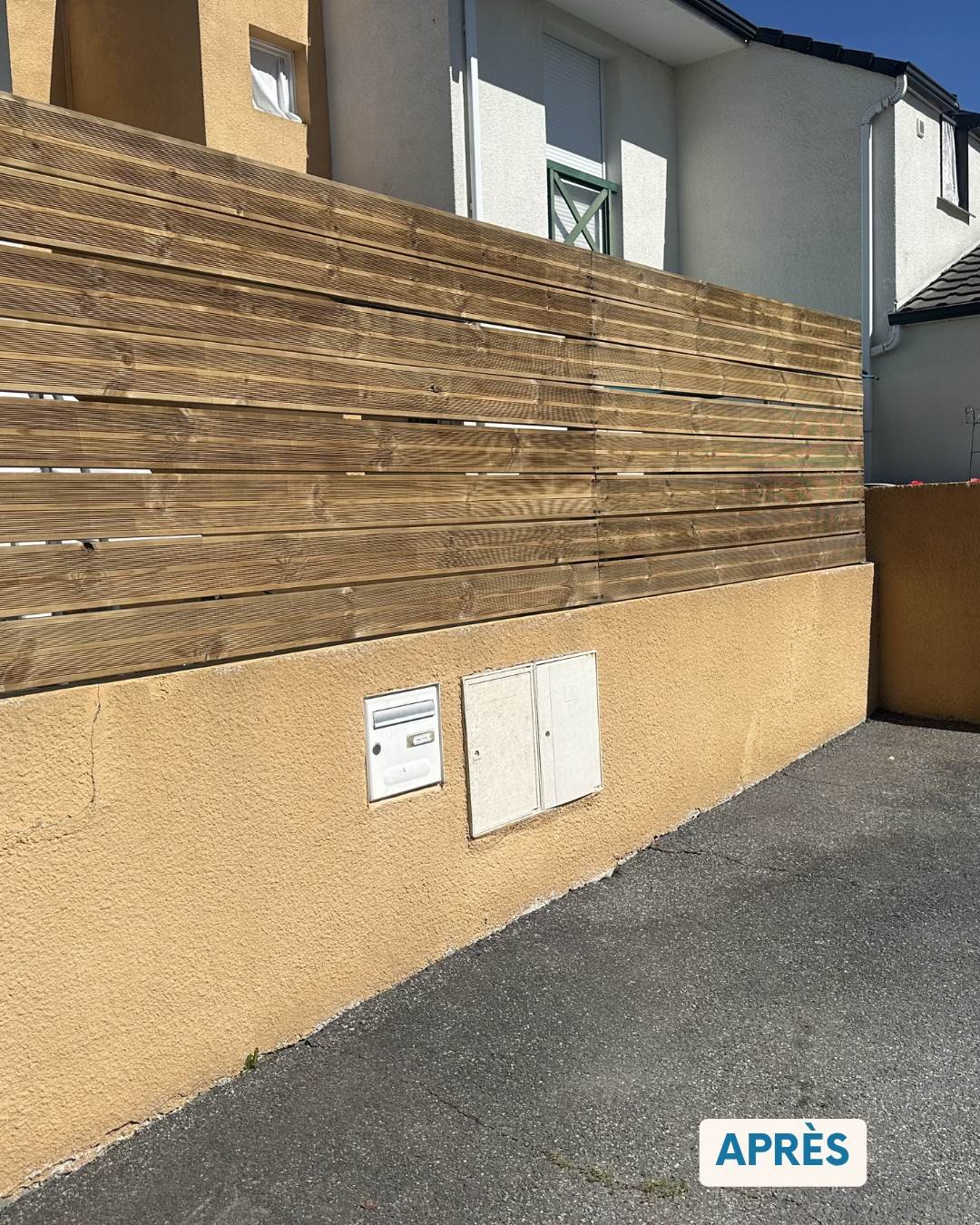 Façade bardage et mur à Lons après nettoyage