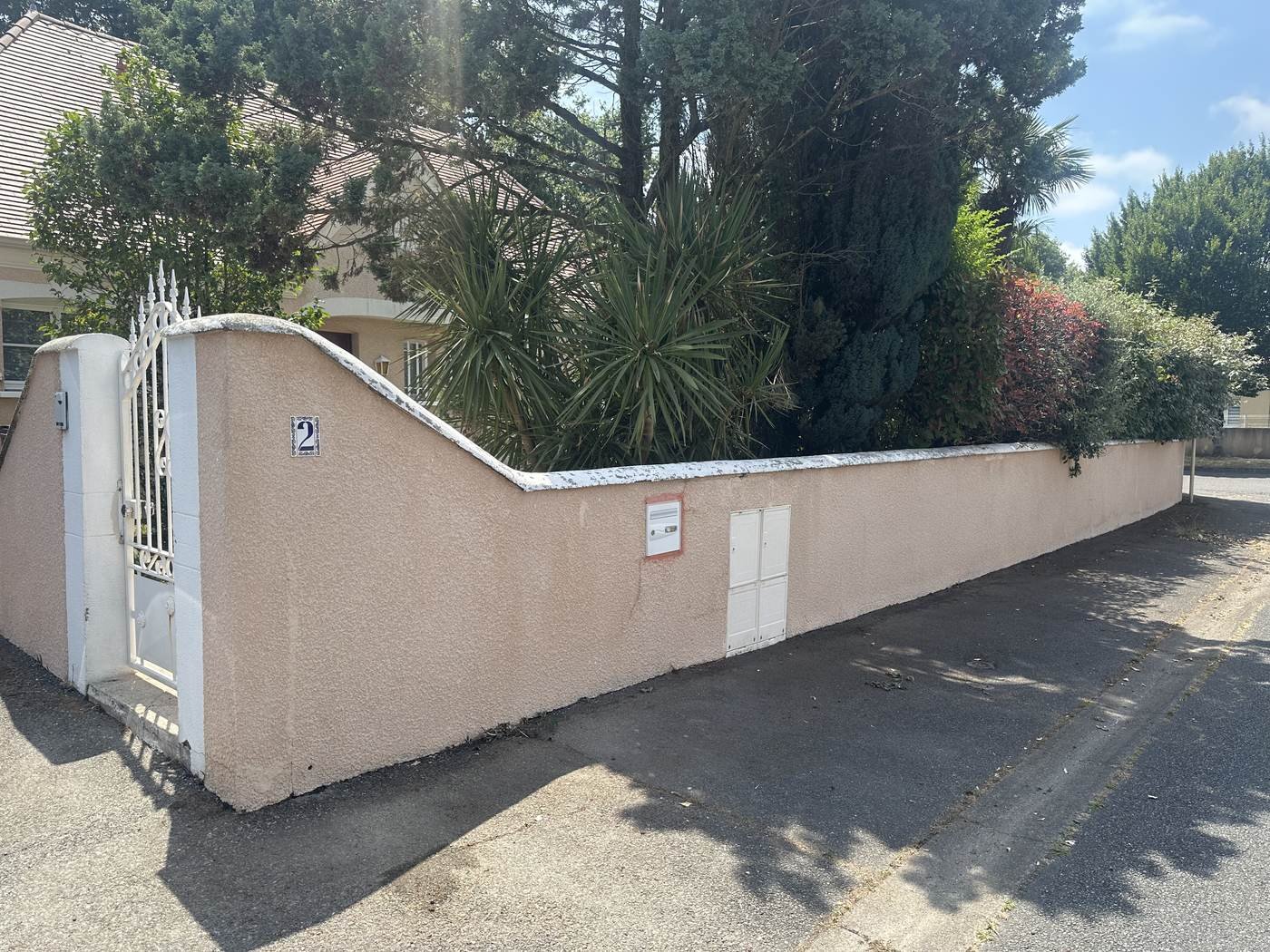 Mur extérieur à Lons après nettoyage et hydrofuge